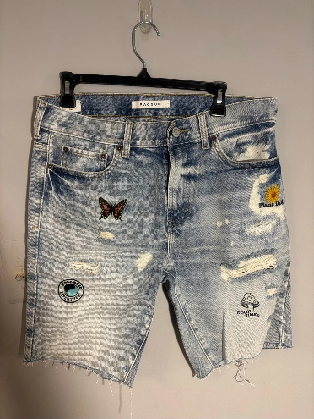 PacSun Light Blue Washed Denim Shorts with Embroidered Patches